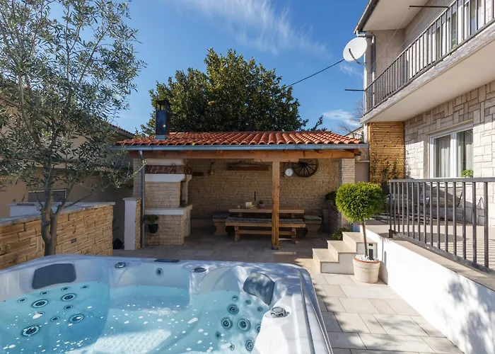 Holiday home Maro By Interhome
